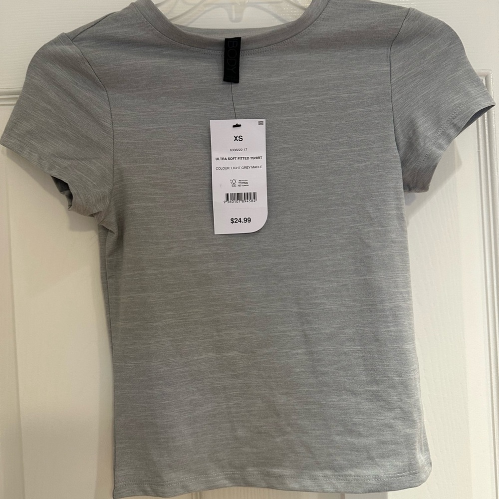 Macy's Gray Fitted Cap Sleeve T-Shirt